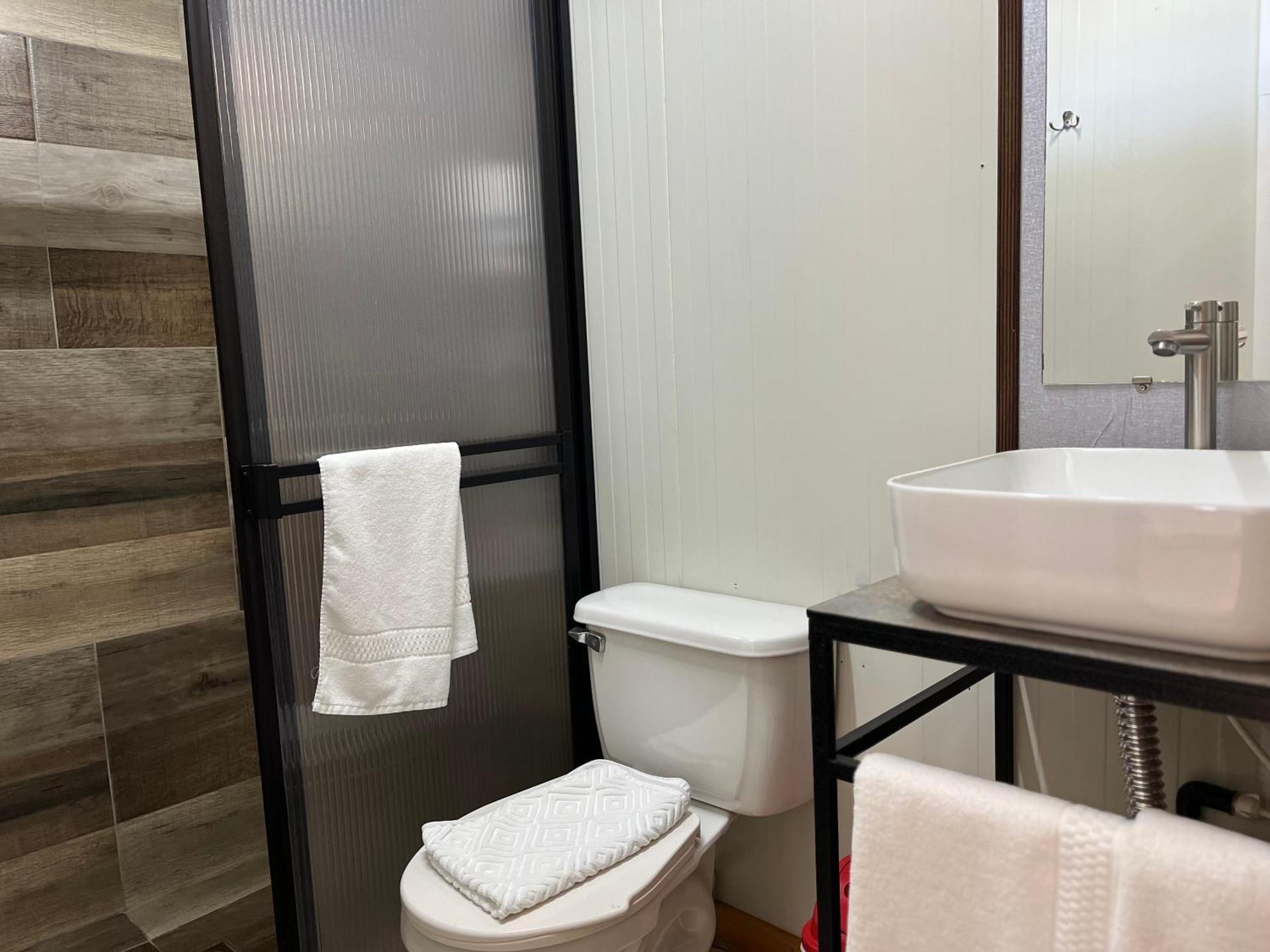 Hotel & Golf Isak Aeropuerto Рионегро Экстерьер фото