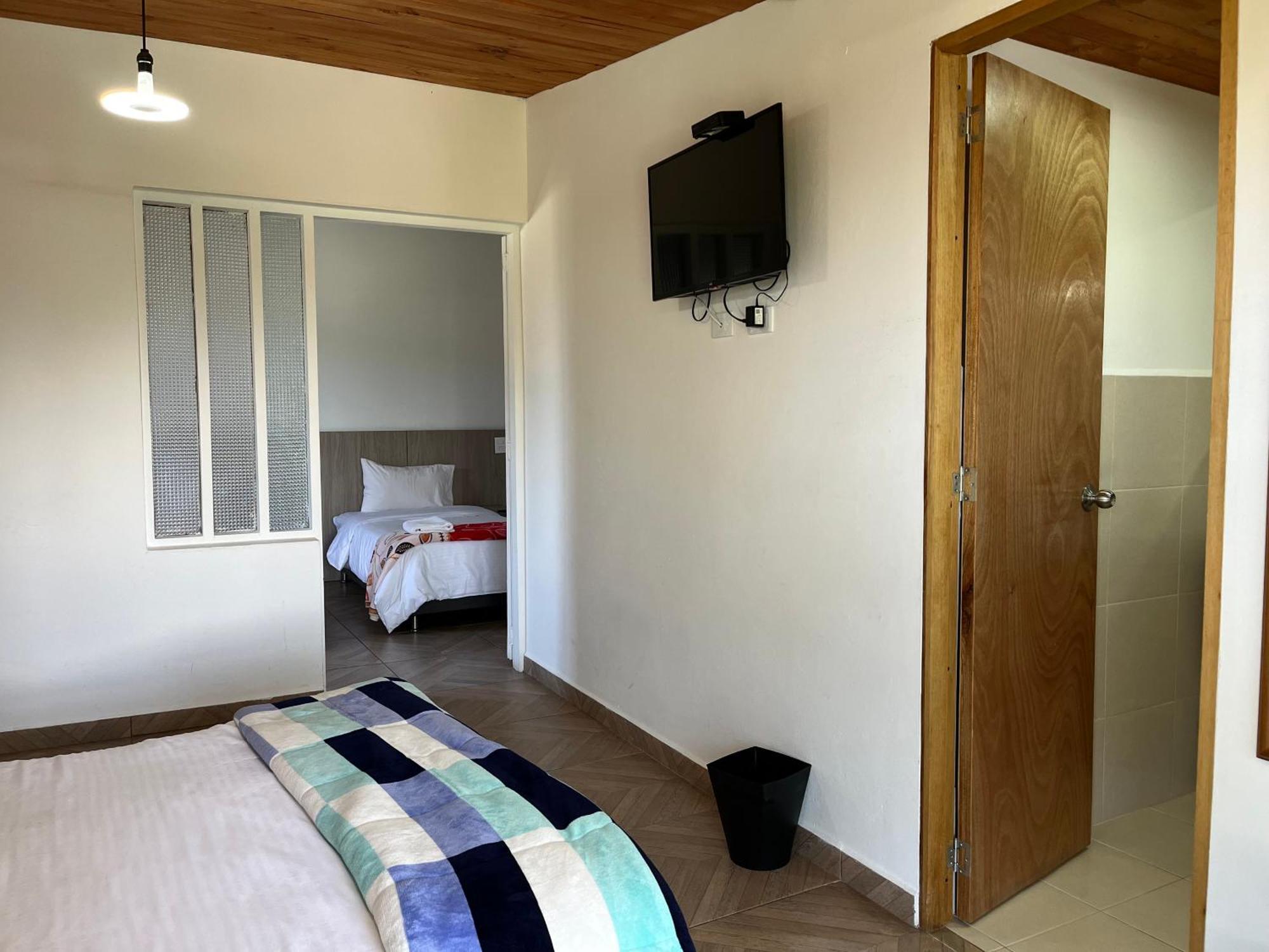 Hotel & Golf Isak Aeropuerto Рионегро Экстерьер фото